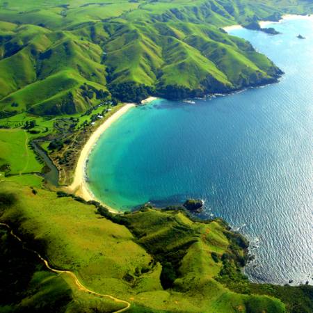 su, deniz, okyanus, plaj, yeşil, dağ, defne Cloudia Newland - Dreamstime
