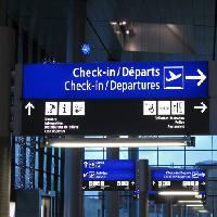 Pixwords Görüntü işareti, check-in, havaalanı, ok Fmua