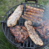 Pixwords Görüntü barbekü, gıda, yemek, et, biftek, yangın, duman Wojpra - Dreamstime
