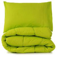 Yeşil, yastık, örtü Karam Miri - Dreamstime